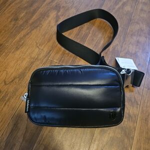 lululemon Wunder Puff Belt Bag
